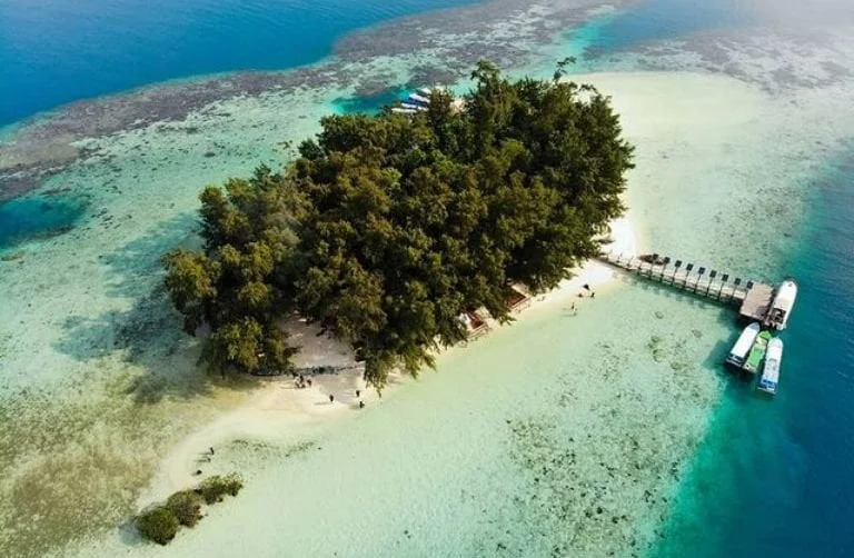 Kepulauan Seribu vs Bali Mana yang Lebih Praktis untuk Liburan Akhir Tahun